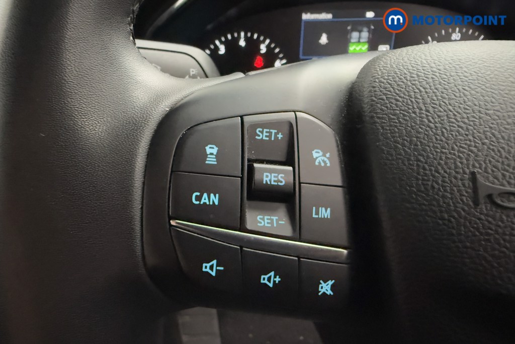 Ford Focus Active Manual Petrol Hatchback - Stock Number (1568617) - 4th supplementary image