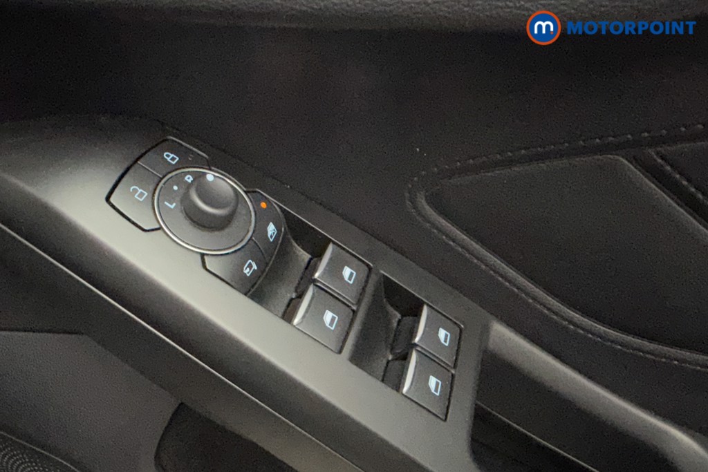 Ford Focus Active Manual Petrol Hatchback - Stock Number (1568617) - 18th supplementary image