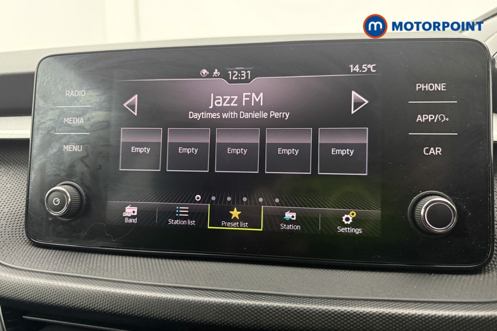 Skoda Fabia Colour Edition Manual Petrol Hatchback - Stock Number (1570645) - 2nd supplementary image
