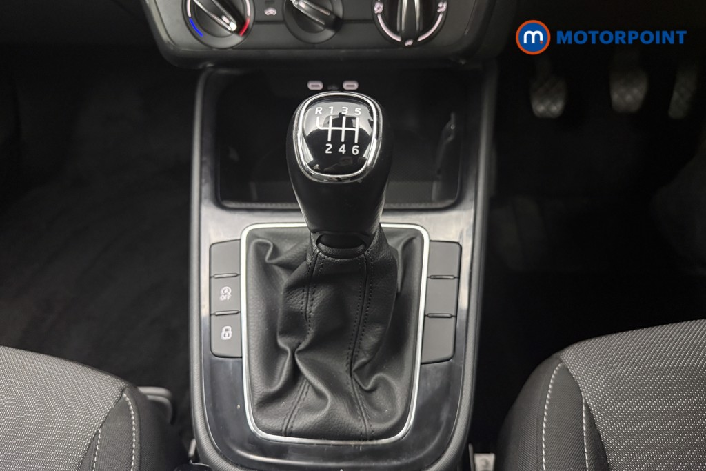 Skoda Fabia Colour Edition Manual Petrol Hatchback - Stock Number (1570645) - 6th supplementary image