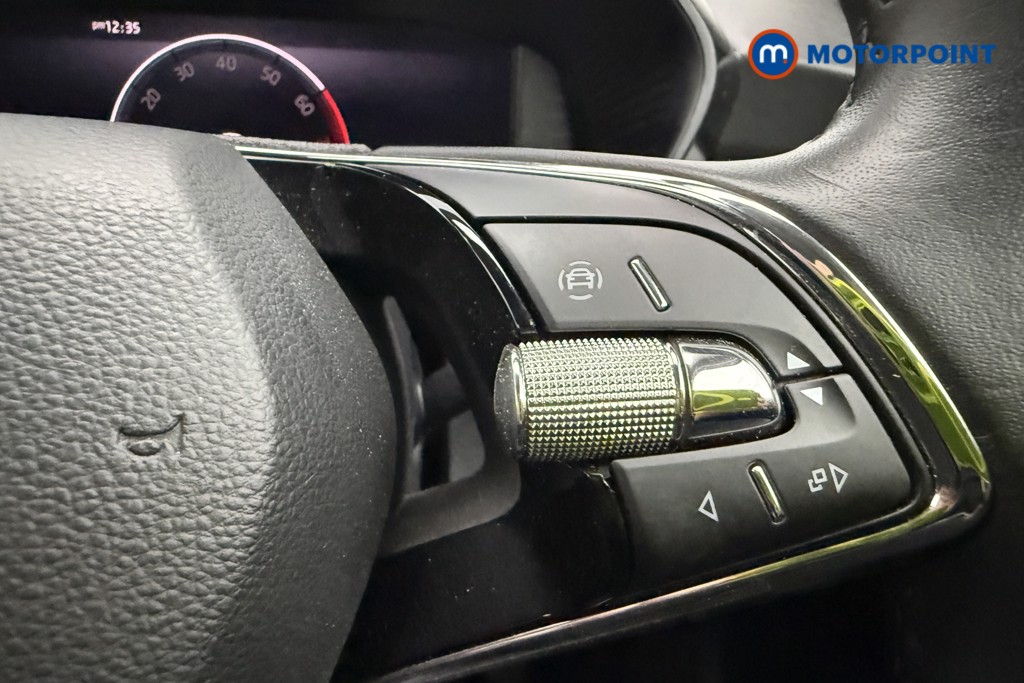 Skoda Fabia Colour Edition Manual Petrol Hatchback - Stock Number (1570645) - 14th supplementary image