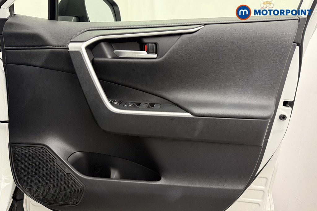 Toyota Rav4 Design Automatic Petrol-Electric Hybrid SUV - Stock Number (1571963) - 15th supplementary image