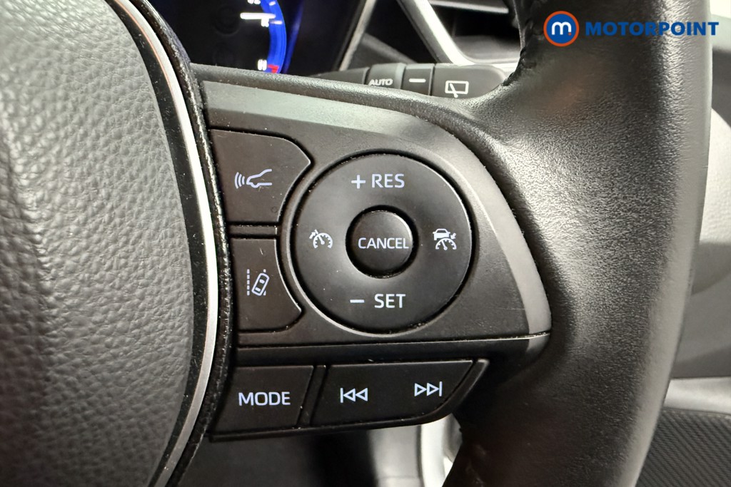 Toyota Corolla Design Automatic Petrol-Electric Hybrid Hatchback - Stock Number (1574324) - 5th supplementary image