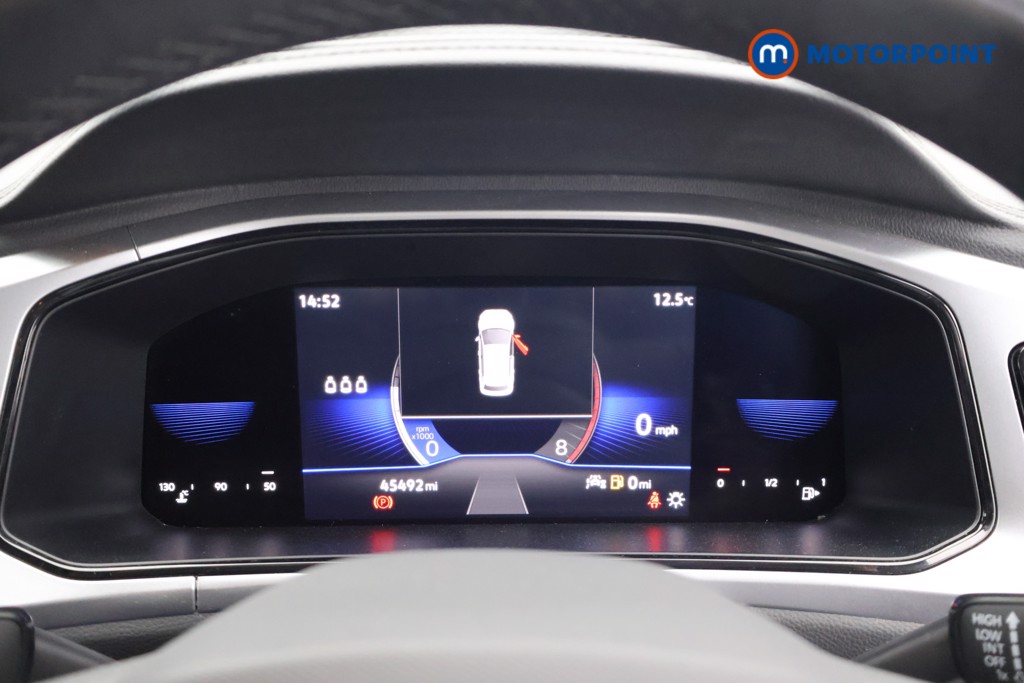 Volkswagen T-Roc Life Manual Petrol SUV - Stock Number (1576352) - 4th supplementary image