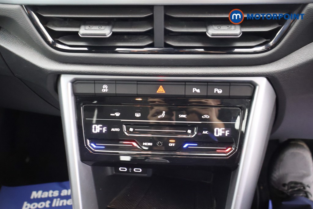 Volkswagen T-Roc Life Manual Petrol SUV - Stock Number (1576352) - 9th supplementary image
