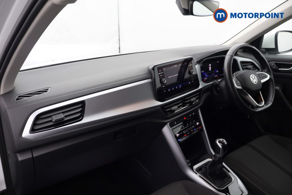 Volkswagen T-Roc Life Manual Petrol SUV - Stock Number (1576352) - 19th supplementary image