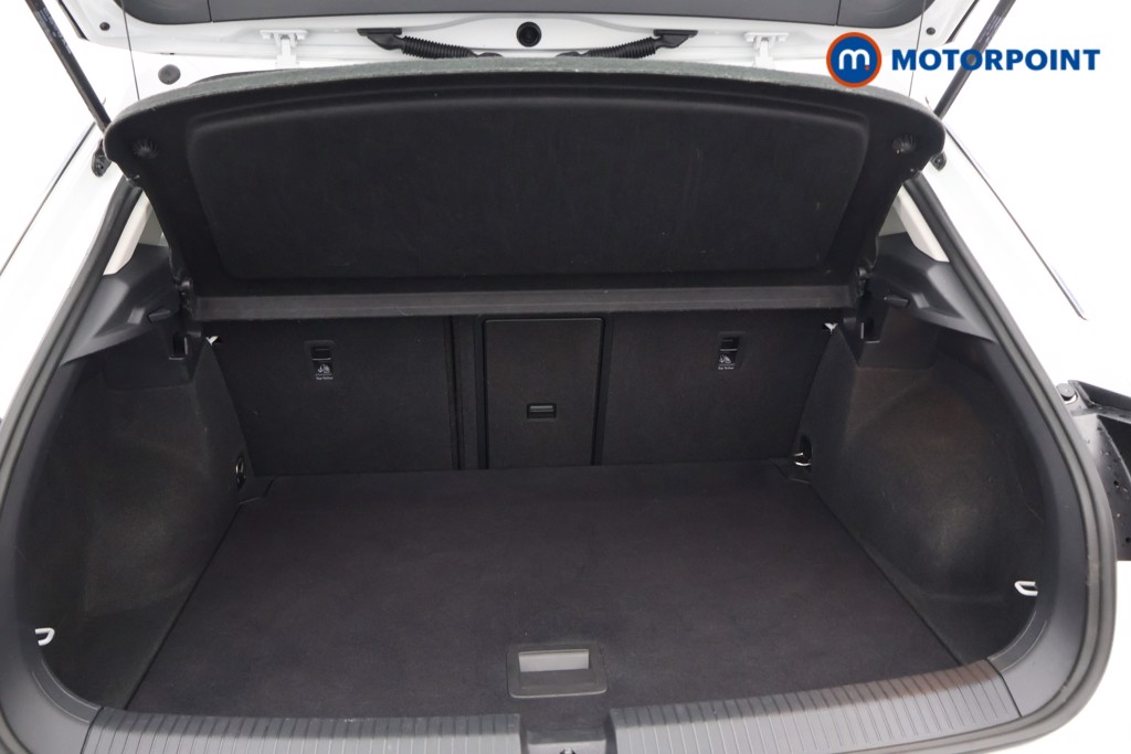Volkswagen T-Roc Life Manual Petrol SUV - Stock Number (1576352) - 21st supplementary image