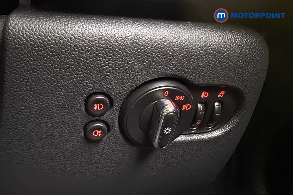 Mini Hatchback Cooper Manual Petrol Hatchback - Stock Number (1579624) - 13th supplementary image