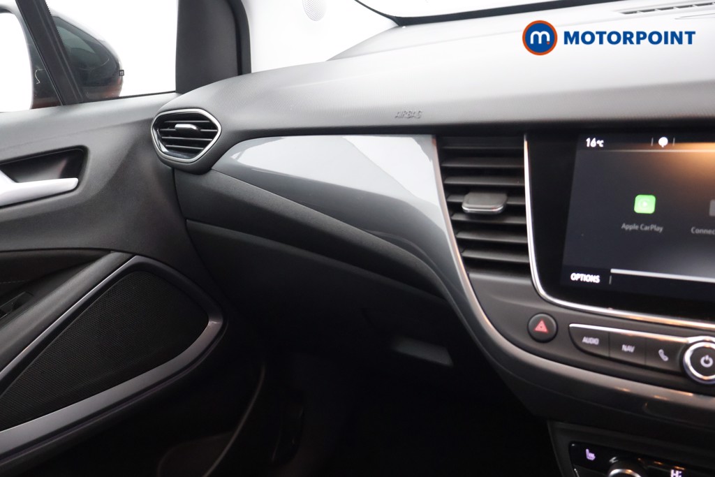 Vauxhall Crossland Ultimate Manual Diesel SUV - Stock Number (1580427) - 13th supplementary image
