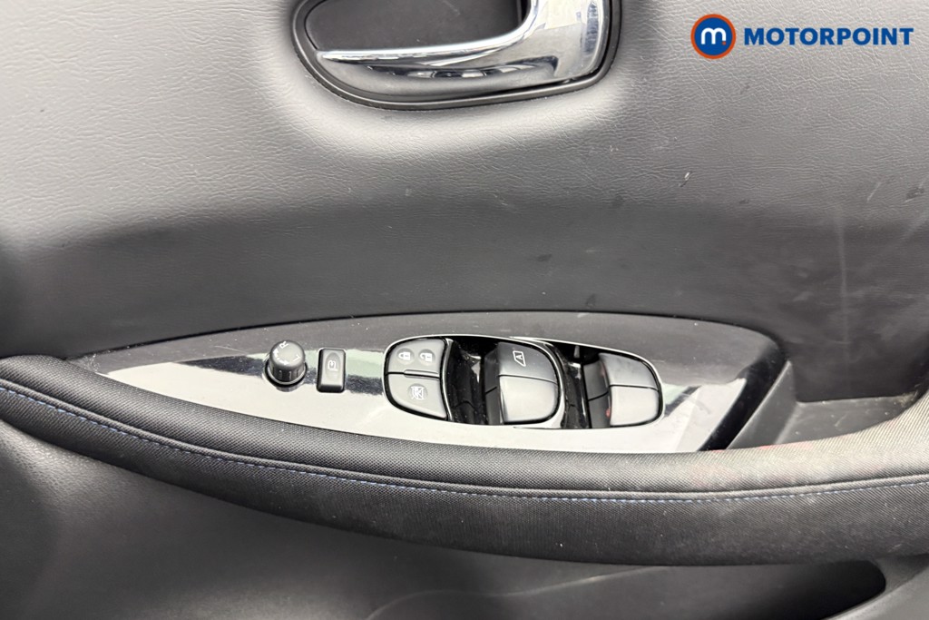 Nissan Leaf N-Connecta Automatic Electric Hatchback - Stock Number (1581937) - 12th supplementary image