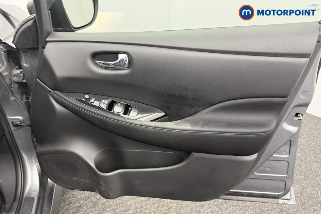 Nissan Leaf N-Connecta Automatic Electric Hatchback - Stock Number (1581937) - 13th supplementary image