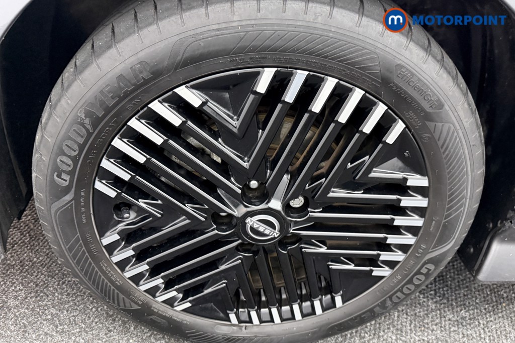 Nissan Leaf N-Connecta Automatic Electric Hatchback - Stock Number (1581937) - 25th supplementary image