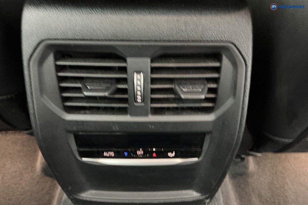 BMW 3 Series M Sport Automatic Petrol Plug-In Hybrid Saloon - Stock Number (1582208) - 10th supplementary image