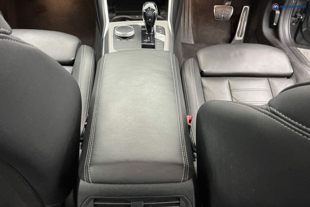 BMW 3 Series M Sport Automatic Petrol Plug-In Hybrid Saloon - Stock Number (1582208) - 11th supplementary image