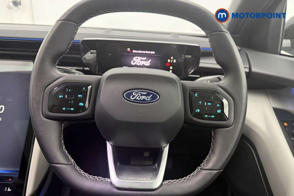 Ford Explorer Premium Automatic Electric SUV - Stock Number (1584001) - 5th supplementary image