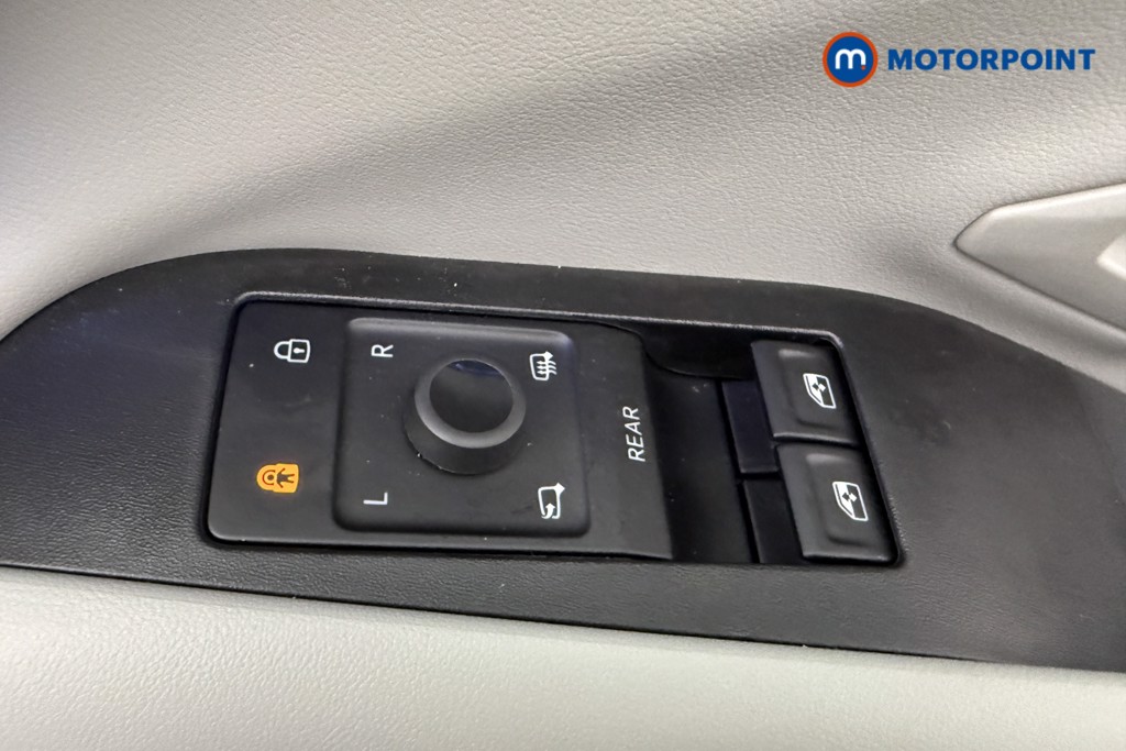 Ford Explorer Premium Automatic Electric SUV - Stock Number (1584001) - 20th supplementary image