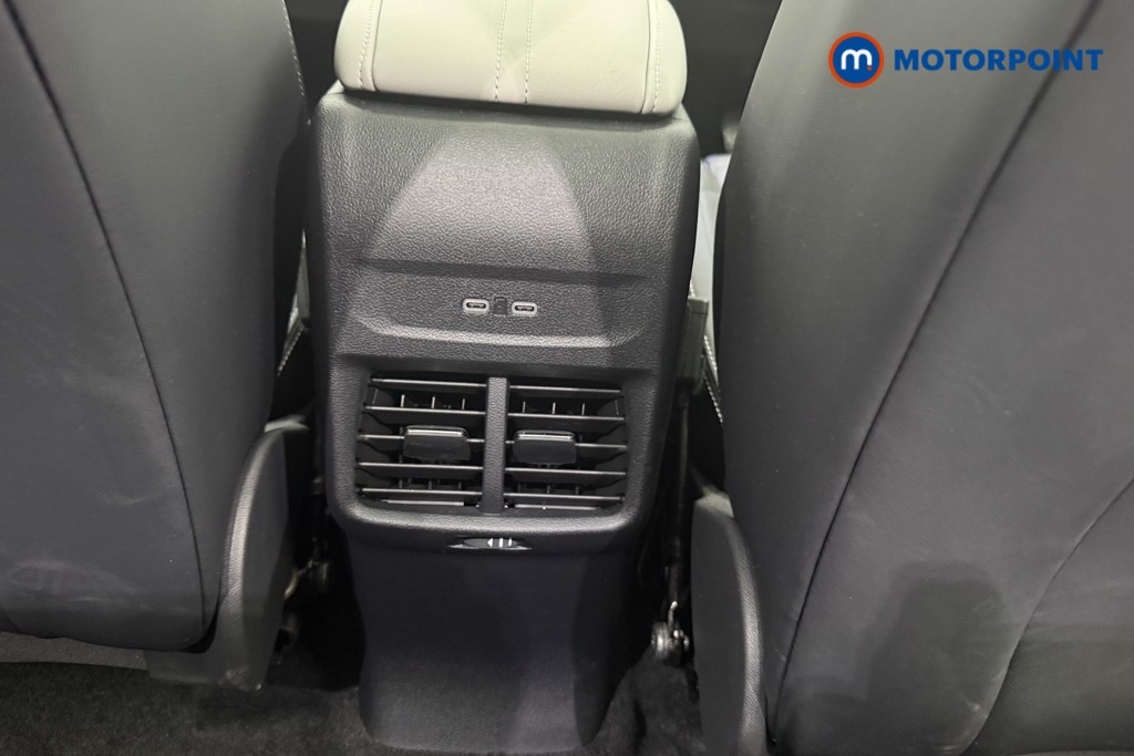 Ford Explorer Premium Automatic Electric SUV - Stock Number (1584001) - 22nd supplementary image