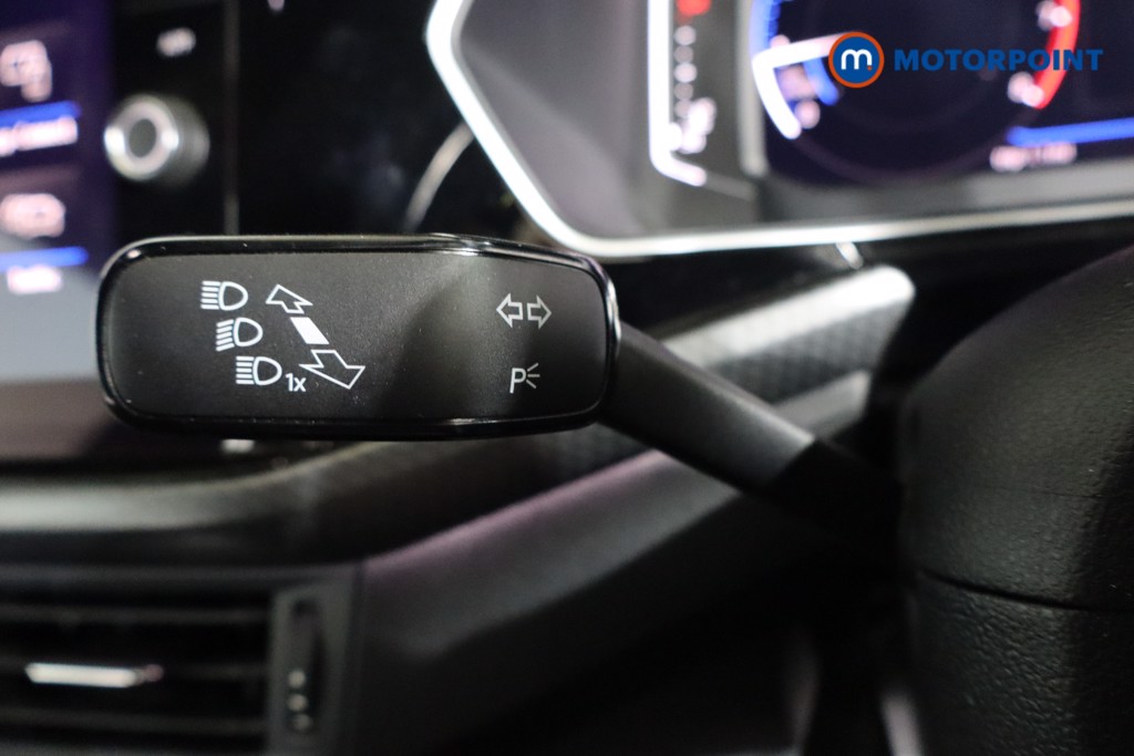 Volkswagen T-Cross R-Line Manual Petrol SUV - Stock Number (1584306) - 15th supplementary image