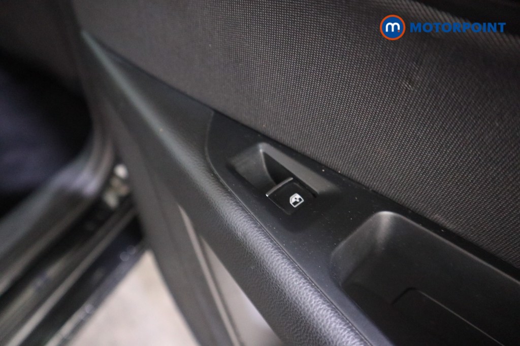 Seat Leon Fr Sport Automatic Petrol Estate - Stock Number (1584658) - 18th supplementary image