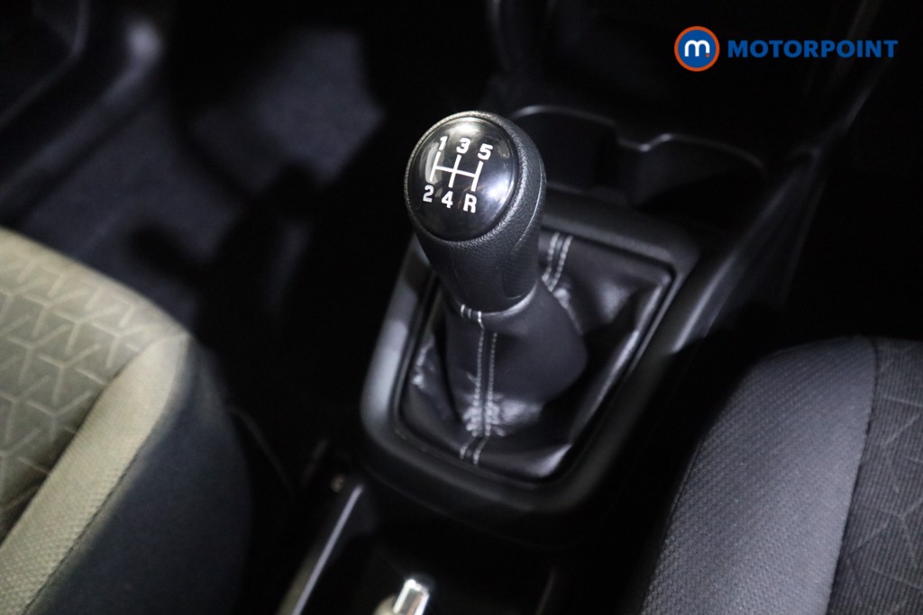 Suzuki Swift Motion Manual Petrol Hatchback - Stock Number (1584908) - 9th supplementary image