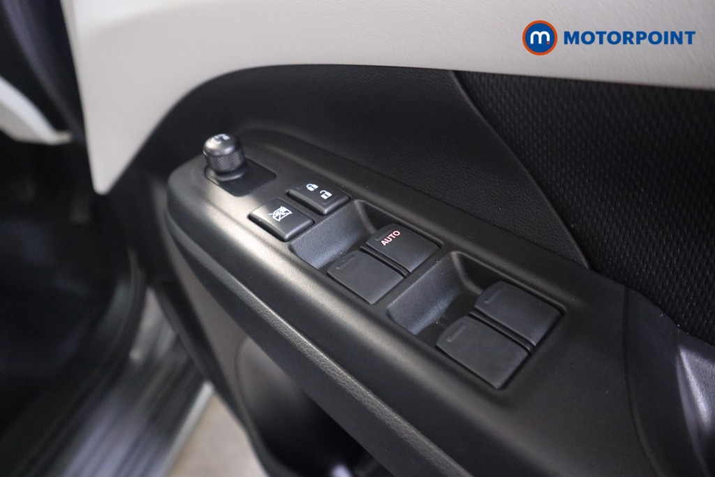 Suzuki Swift Motion Manual Petrol Hatchback - Stock Number (1584908) - 11th supplementary image