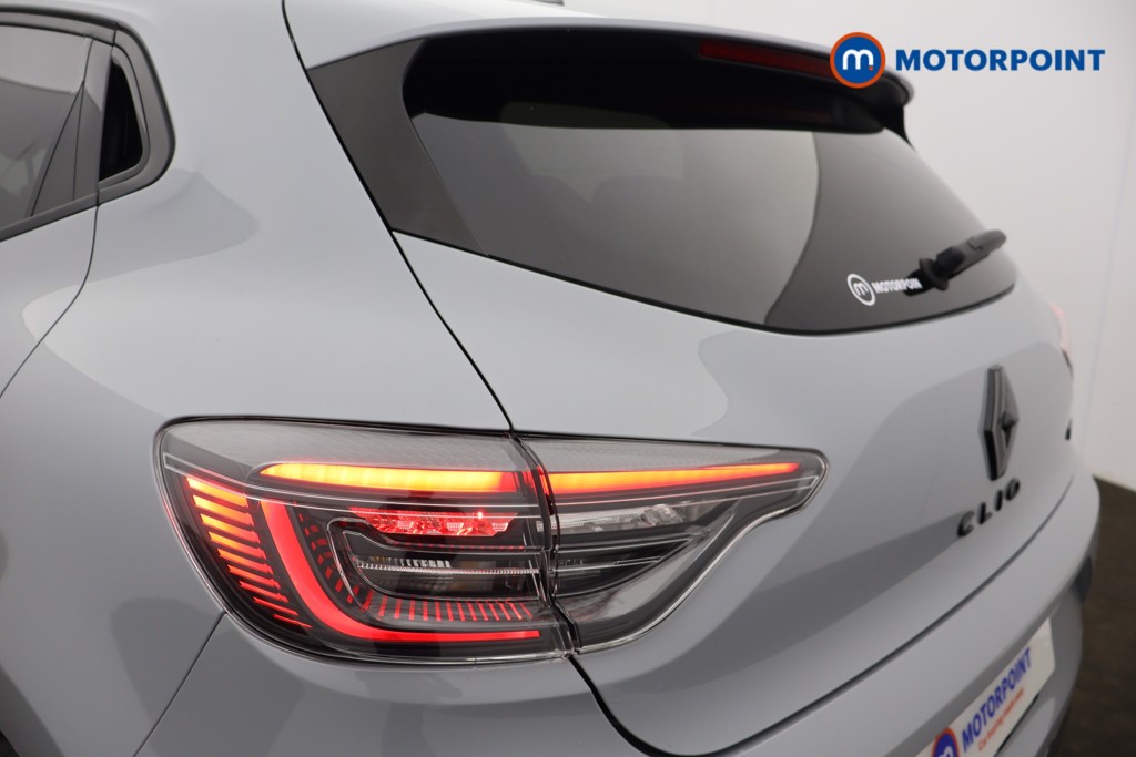 Renault Clio Esprit Alpine Automatic Petrol-Electric Hybrid Hatchback - Stock Number (1584950) - 27th supplementary image