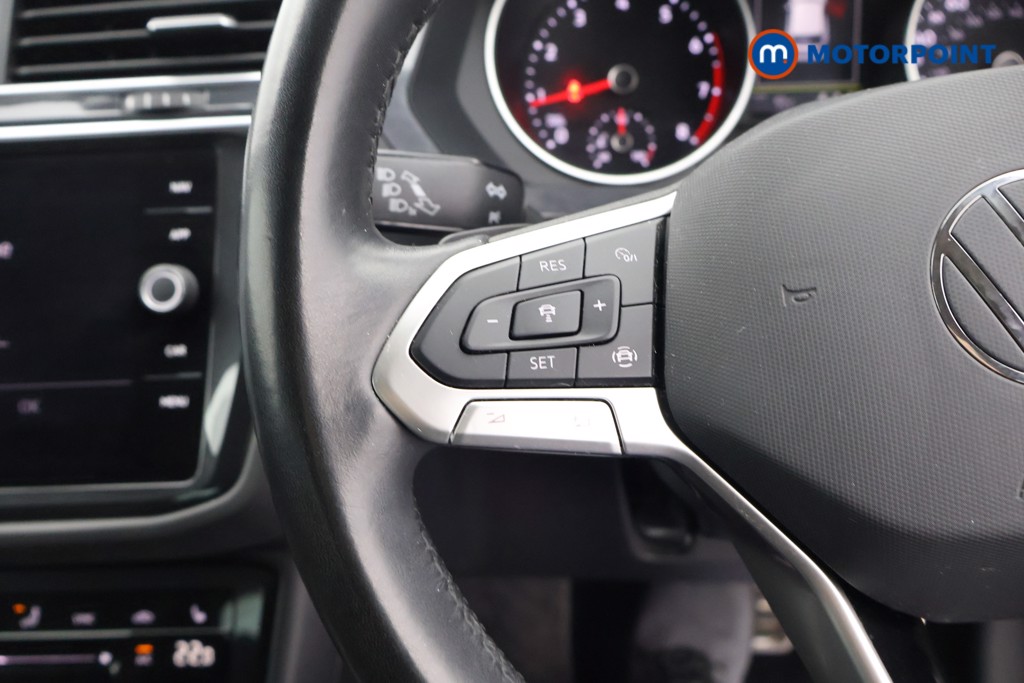 Volkswagen Tiguan Active Automatic Petrol SUV - Stock Number (1585104) - 2nd supplementary image