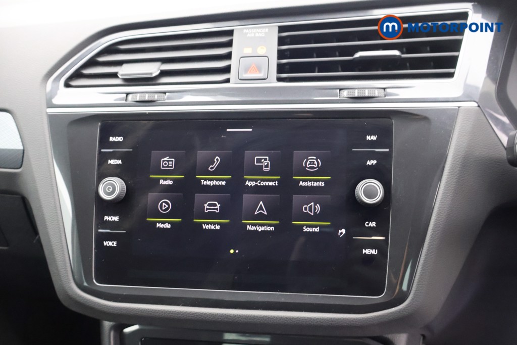 Volkswagen Tiguan Active Automatic Petrol SUV - Stock Number (1585104) - 10th supplementary image