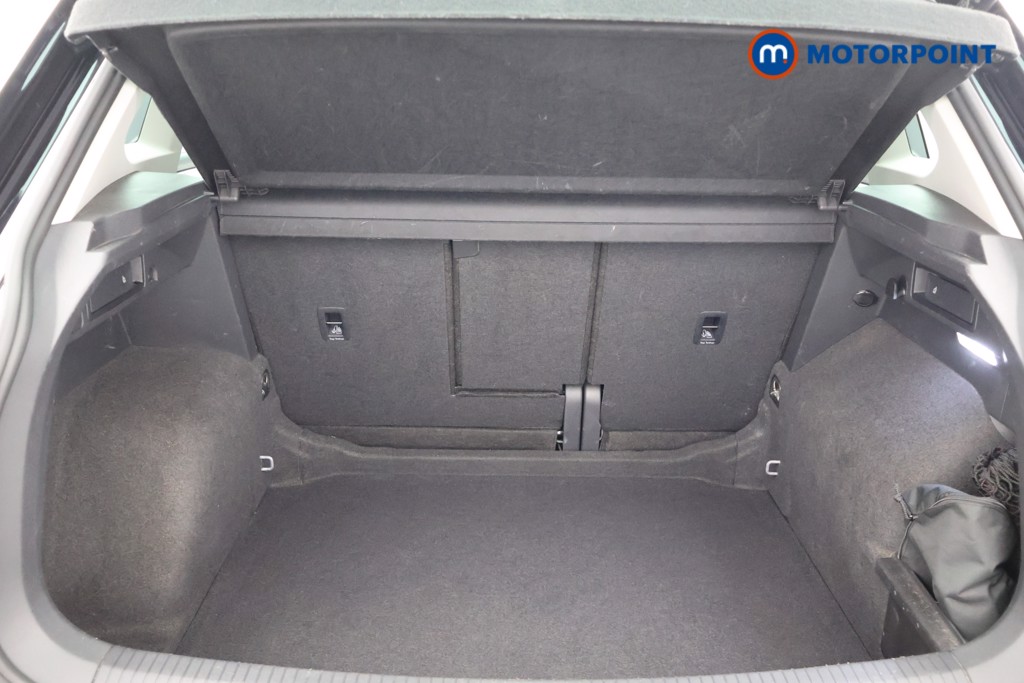 Volkswagen Tiguan Active Automatic Petrol SUV - Stock Number (1585104) - 24th supplementary image