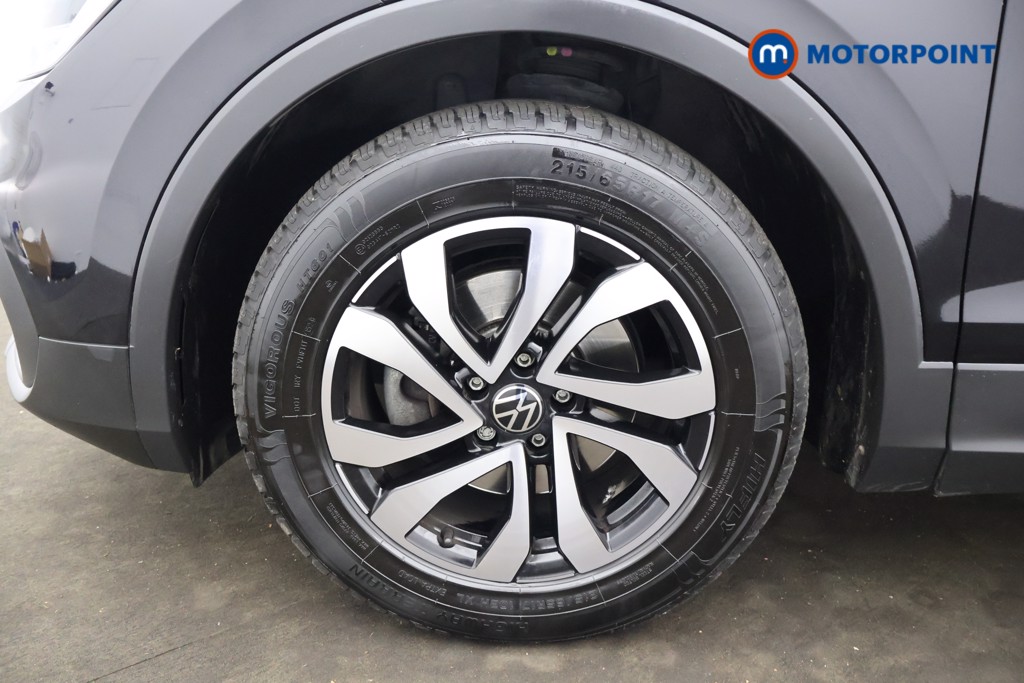 Volkswagen Tiguan Active Automatic Petrol SUV - Stock Number (1585104) - 33rd supplementary image