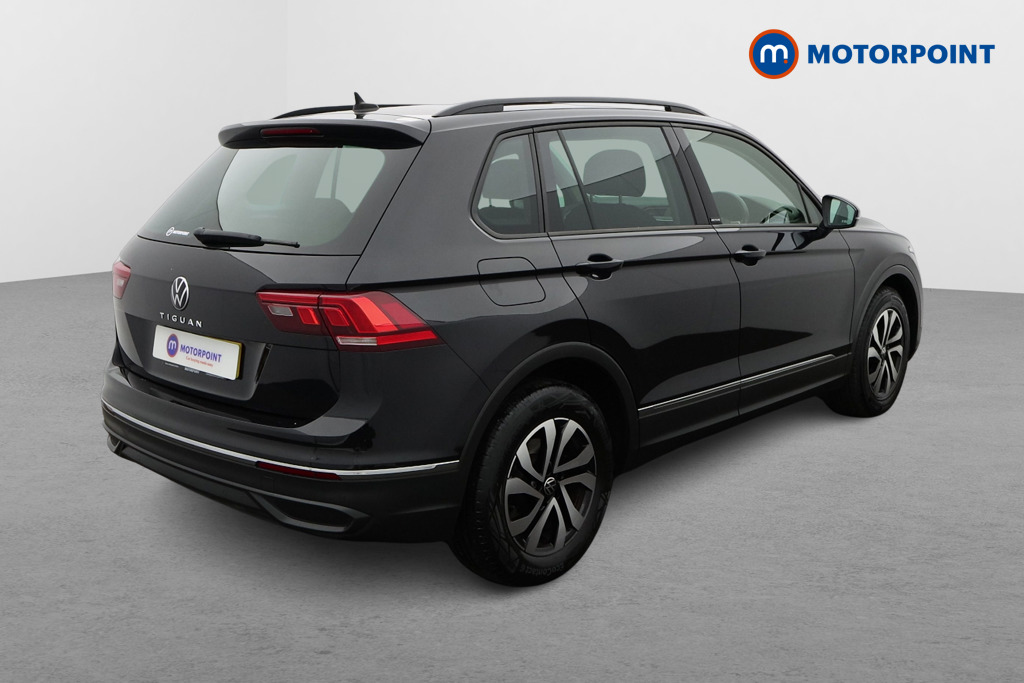 Volkswagen Tiguan Active Automatic Petrol SUV - Stock Number (1585104) - Drivers side rear corner