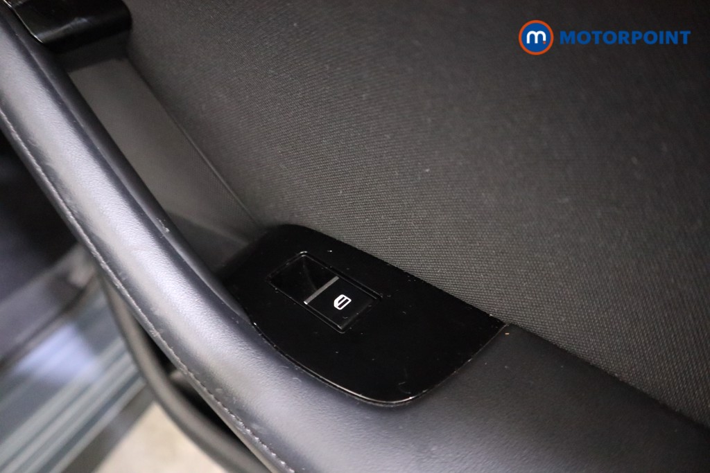 Mazda 3 Se-L Lux Manual Petrol Hatchback - Stock Number (1585240) - 17th supplementary image