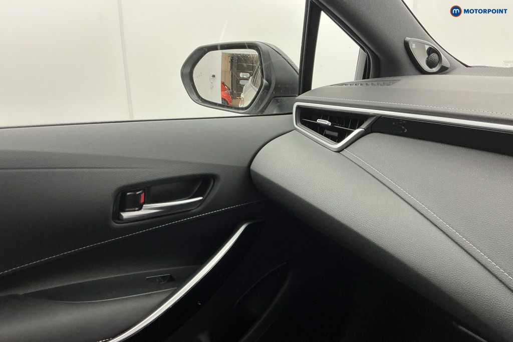Toyota Corolla Excel Automatic Petrol-Electric Hybrid Hatchback - Stock Number (1585324) - 18th supplementary image