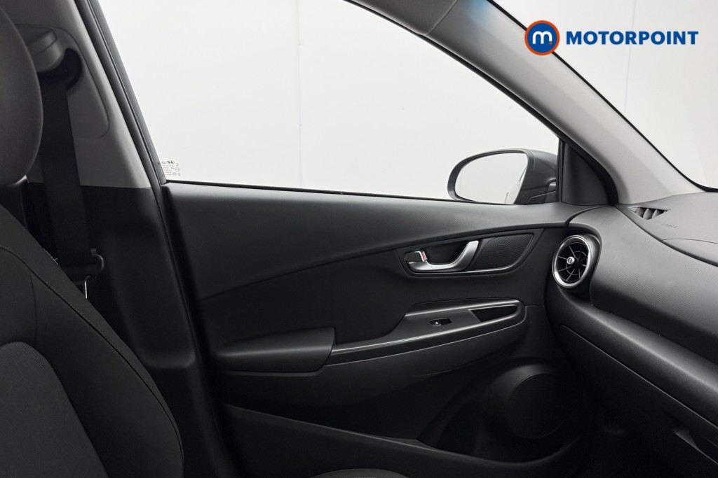 Hyundai Kona Premium Manual Petrol SUV - Stock Number (1585612) - 22nd supplementary image