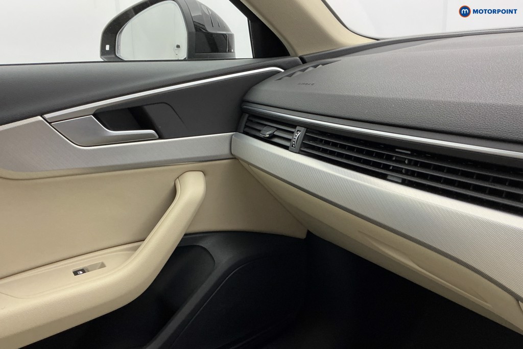 Audi A4 Sport Edition Automatic Petrol Estate - Stock Number (1585842) - 17th supplementary image