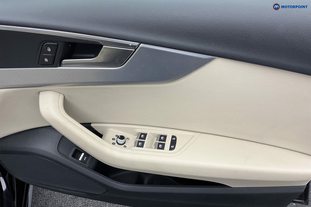 Audi A4 Sport Edition Automatic Petrol Estate - Stock Number (1585842) - 21st supplementary image