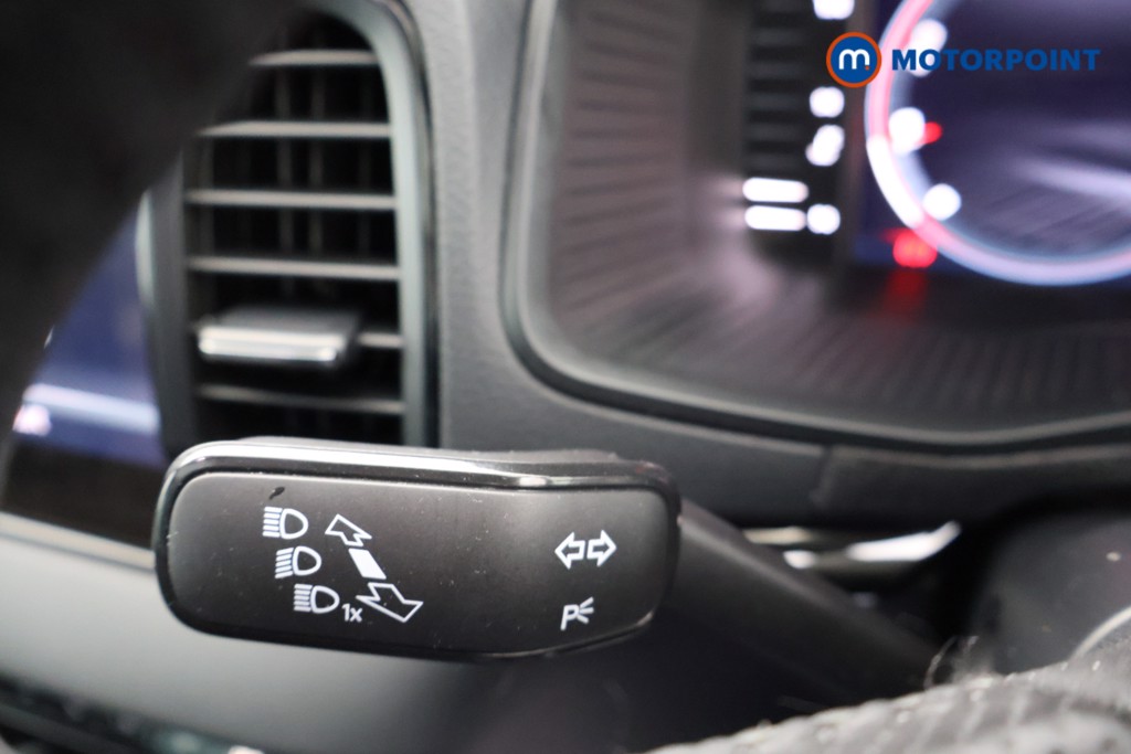 Skoda Karoq Sportline Edition Manual Petrol SUV - Stock Number (1585884) - 6th supplementary image