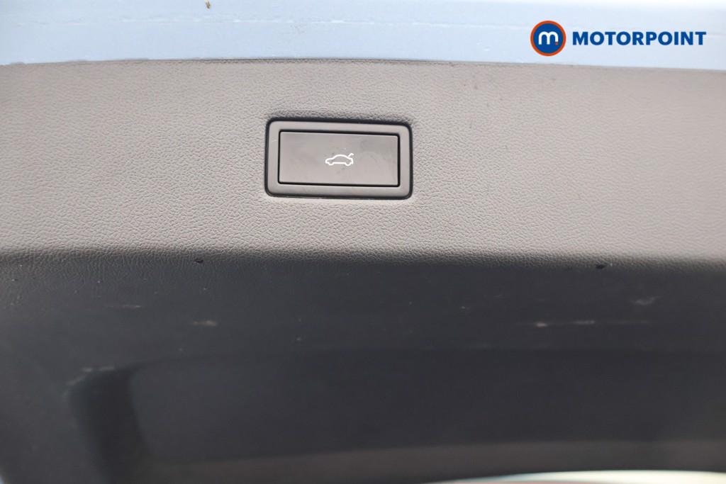 Ford Explorer Premium Automatic Electric SUV - Stock Number (1586056) - 24th supplementary image