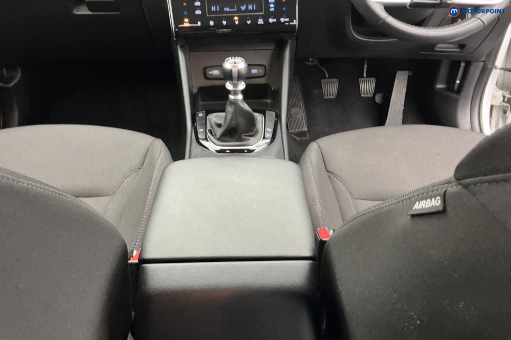 Hyundai Tucson Se Connect Manual Petrol SUV - Stock Number (1586224) - 11th supplementary image