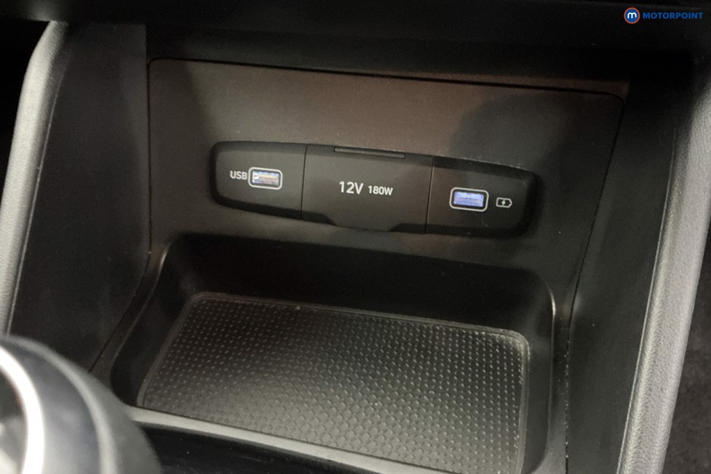 Hyundai Tucson Se Connect Manual Petrol SUV - Stock Number (1586224) - 16th supplementary image