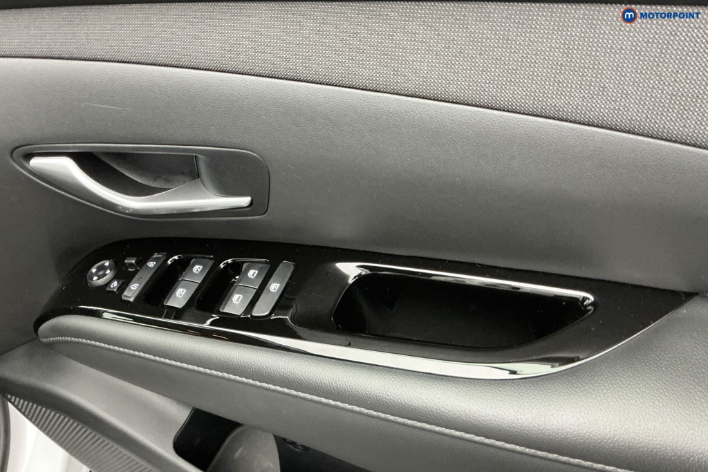 Hyundai Tucson Se Connect Manual Petrol SUV - Stock Number (1586224) - 23rd supplementary image