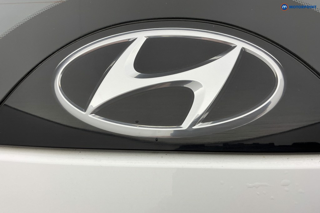 Hyundai Tucson Se Connect Manual Petrol SUV - Stock Number (1586224) - 33rd supplementary image