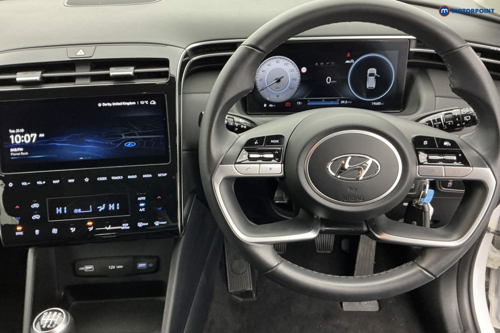 Hyundai Tucson Se Connect Manual Petrol SUV - Stock Number (1586224) - 1st supplementary image