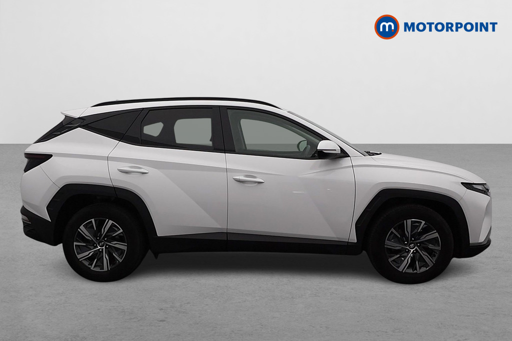 Hyundai Tucson Se Connect Manual Petrol SUV - Stock Number (1586224) - Drivers side