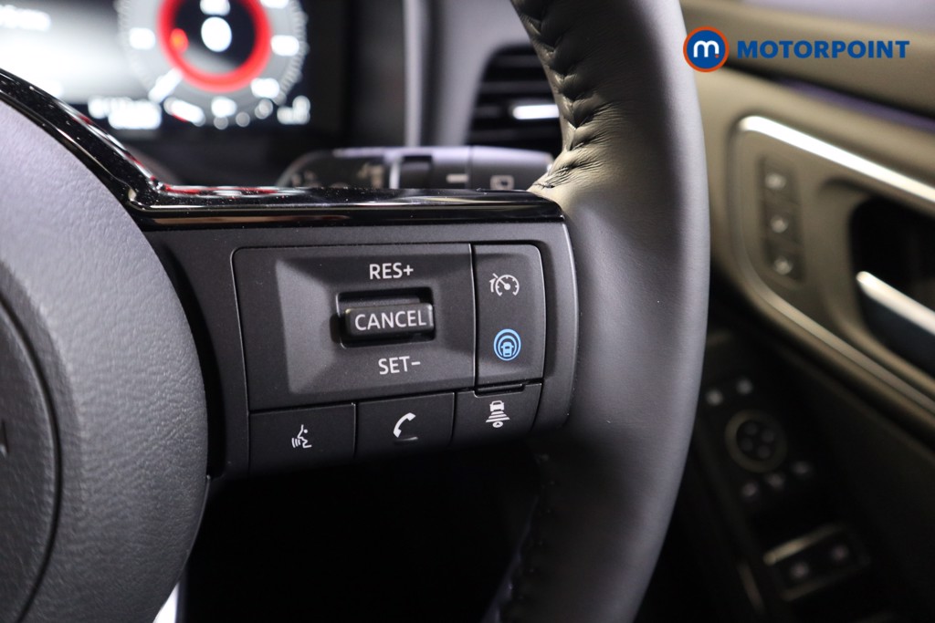 Nissan X-Trail Tekna Automatic Petrol-Electric Hybrid SUV - Stock Number (1586387) - 4th supplementary image