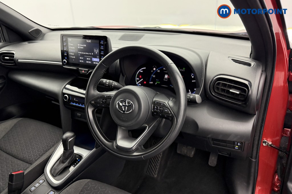 Toyota Yaris Cross Design Automatic Petrol-Electric Hybrid Estate - Stock Number (1586402) - 3rd supplementary image