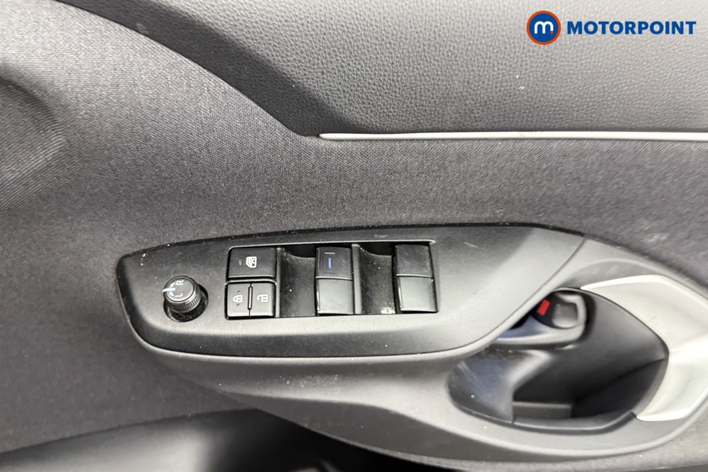 Toyota Yaris Cross Design Automatic Petrol-Electric Hybrid Estate - Stock Number (1586402) - 16th supplementary image