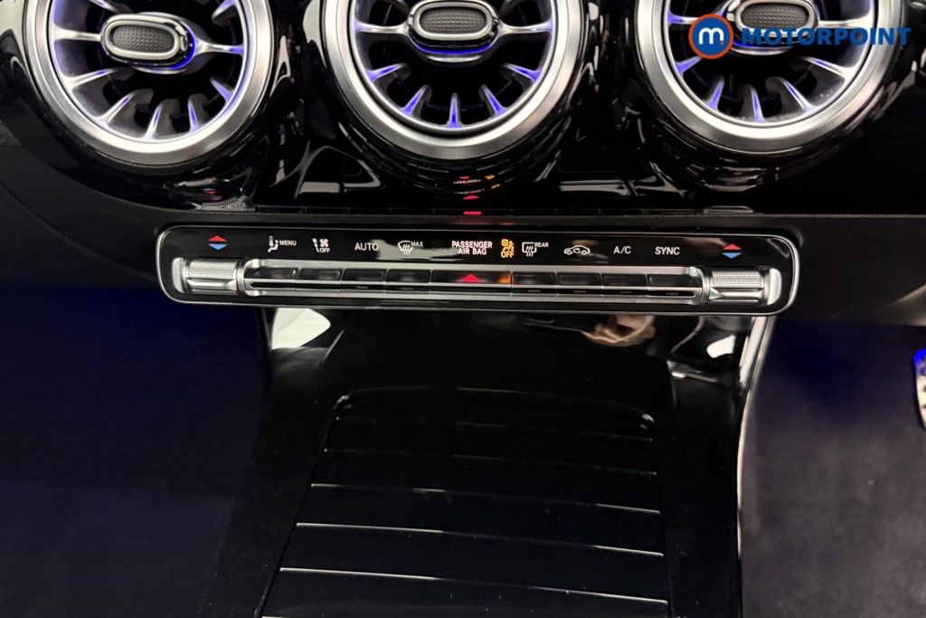 Mercedes-Benz CLA Amg Line Automatic Petrol Coupe - Stock Number (1586428) - 8th supplementary image