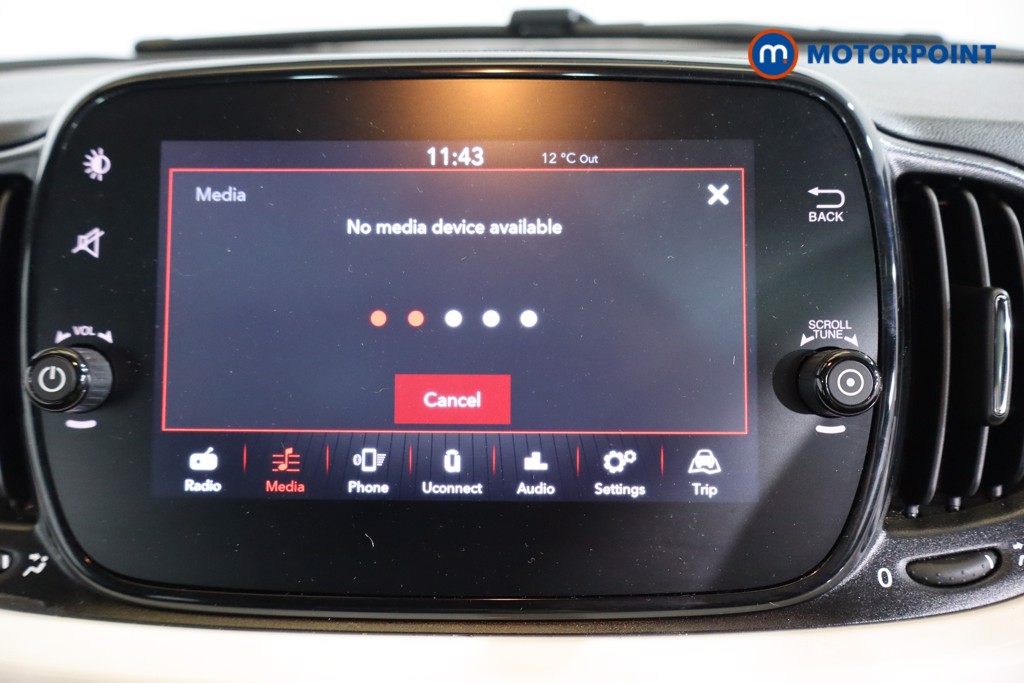 Fiat 500 TOP Manual Petrol Hatchback - Stock Number (1586514) - 5th supplementary image