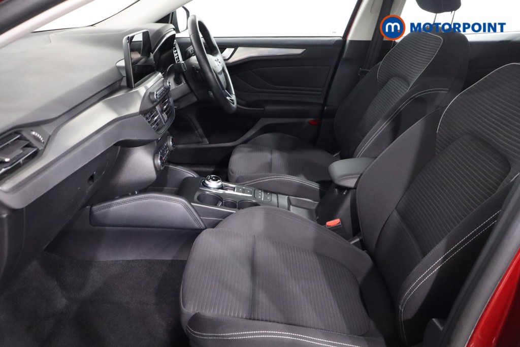 Ford Focus Titanium Automatic Diesel Hatchback - Stock Number (1586609) - 4th supplementary image